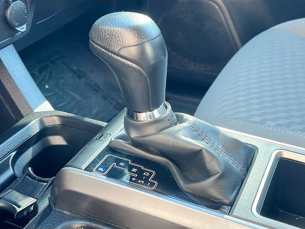 Used 2023 Toyota Tacoma SR5 w/ Technology Package image 16