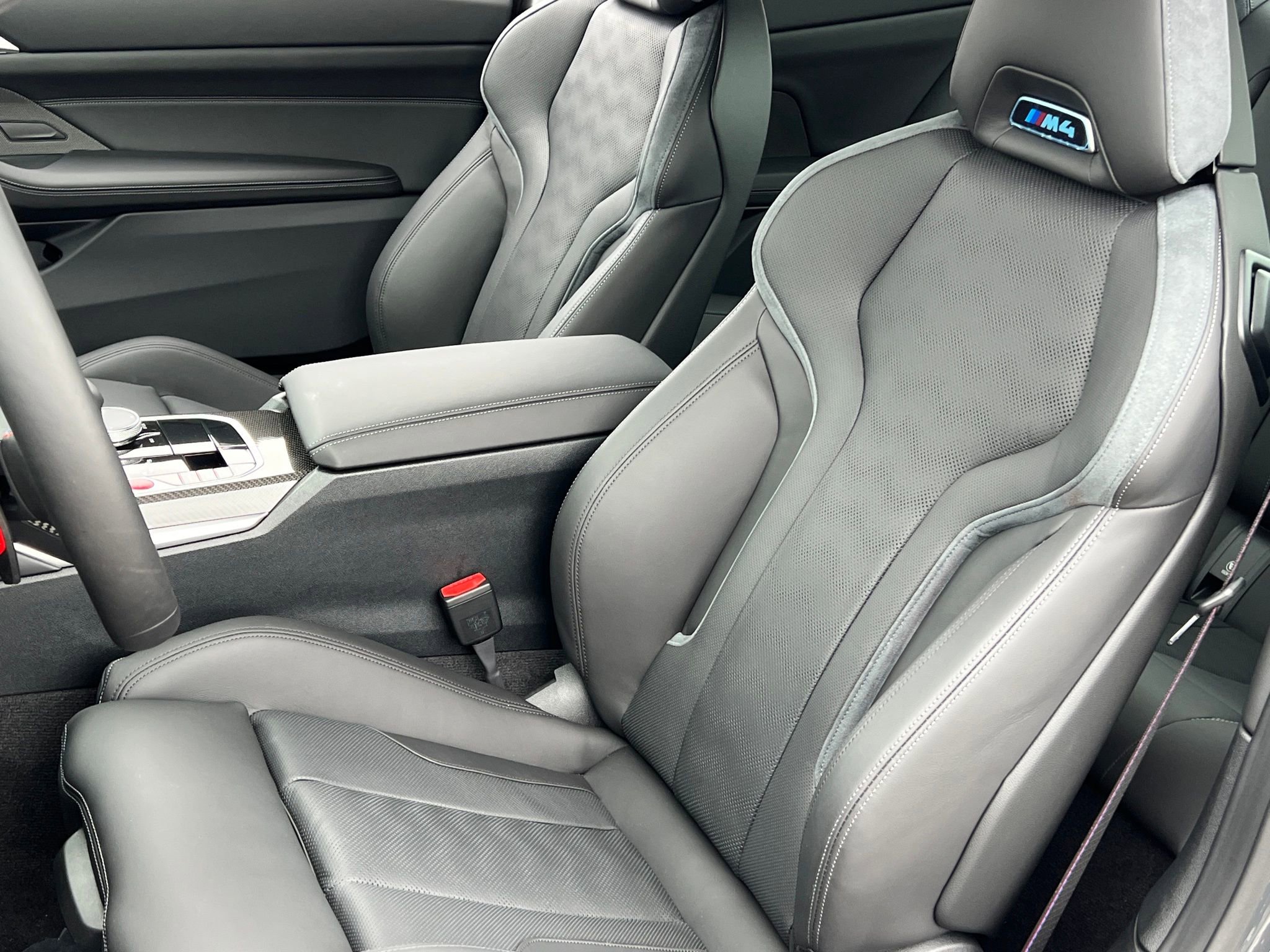 Used 2026 BMW M4 xDrive Competition w/ Executive Package image 4