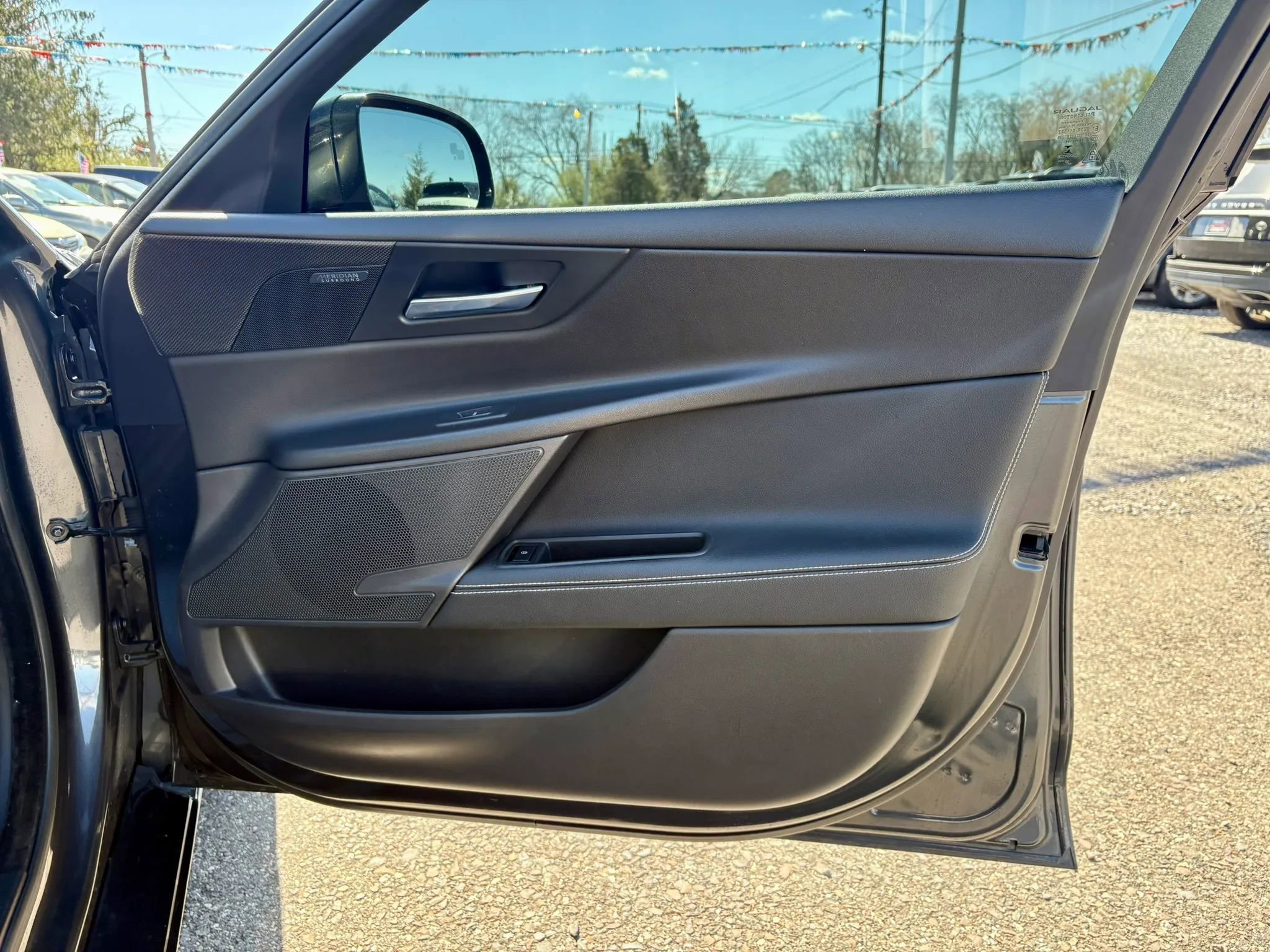 Used 2018 Jaguar XE S AWD/4WD image 13