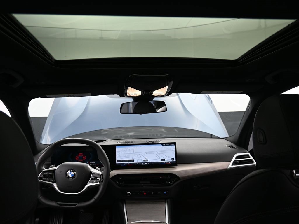 Used 2025 BMW 330i xDrive Sedan image 15