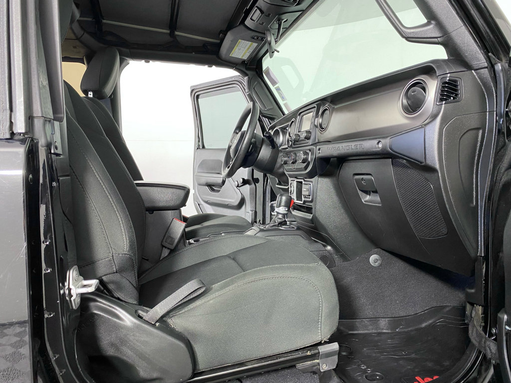 Used 2018 Jeep Wrangler Sport AWD/4WD image 23