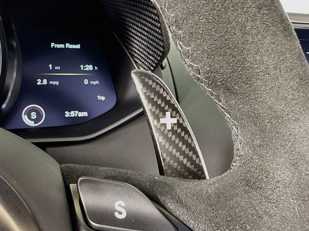 Used 2023 Aston Martin V12 Vantage Roadster RWD image 23