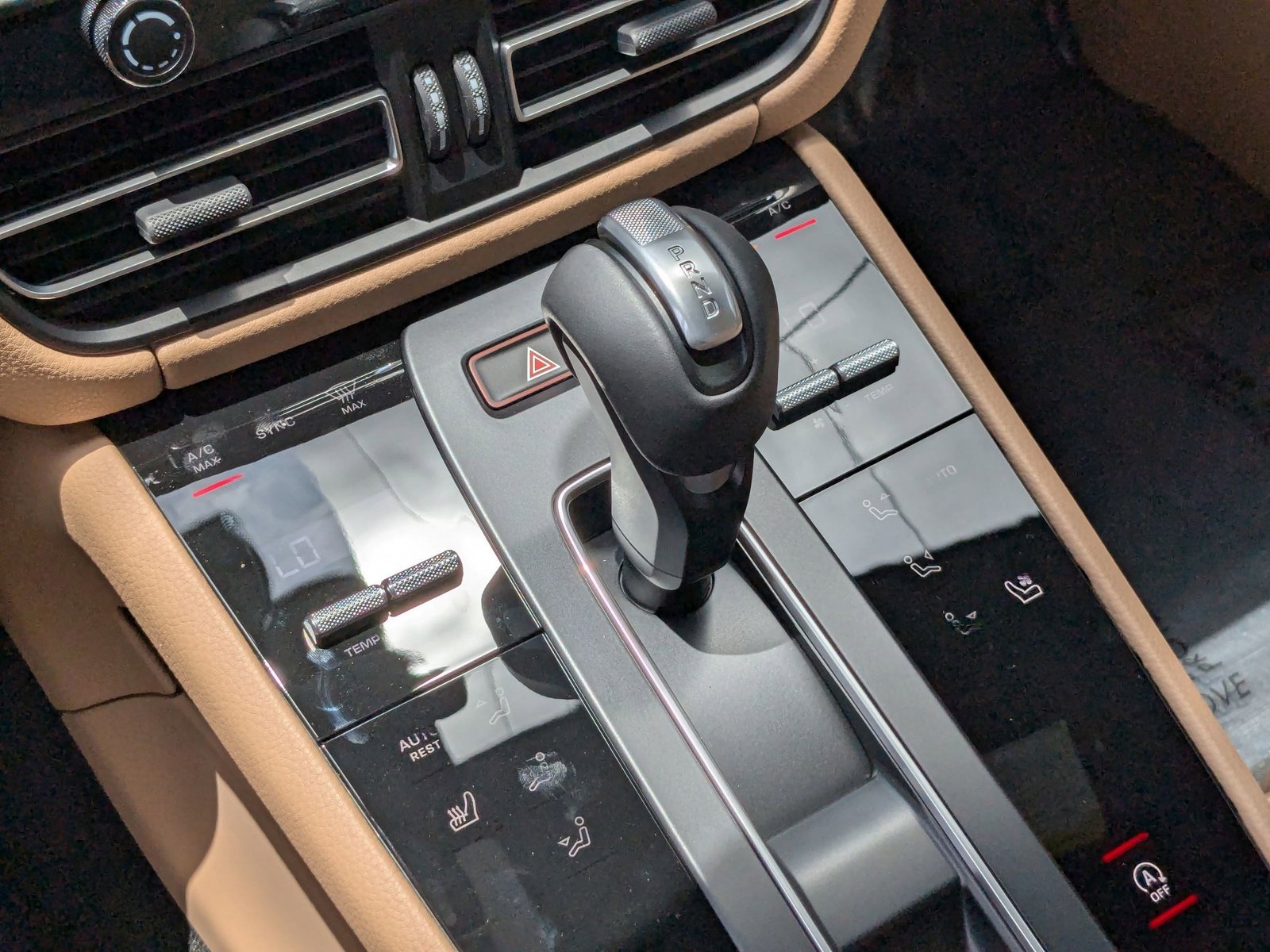 New 2025 Porsche Macan S image 21