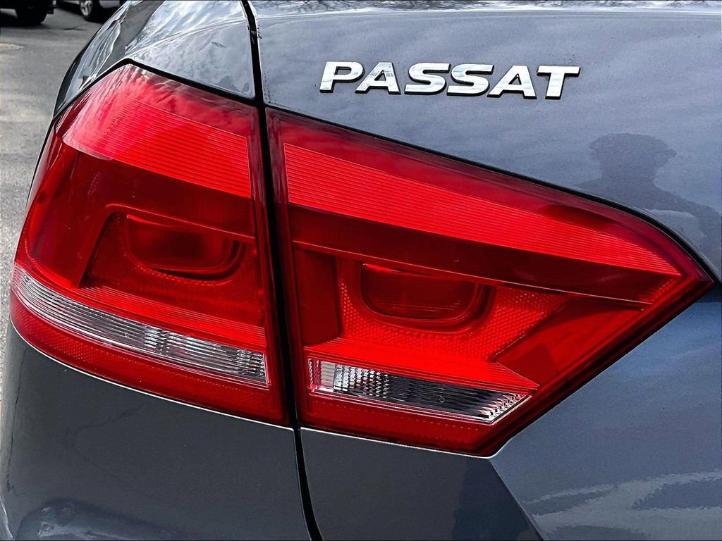 Used 2012 Volkswagen Passat 2.5 SE image 21