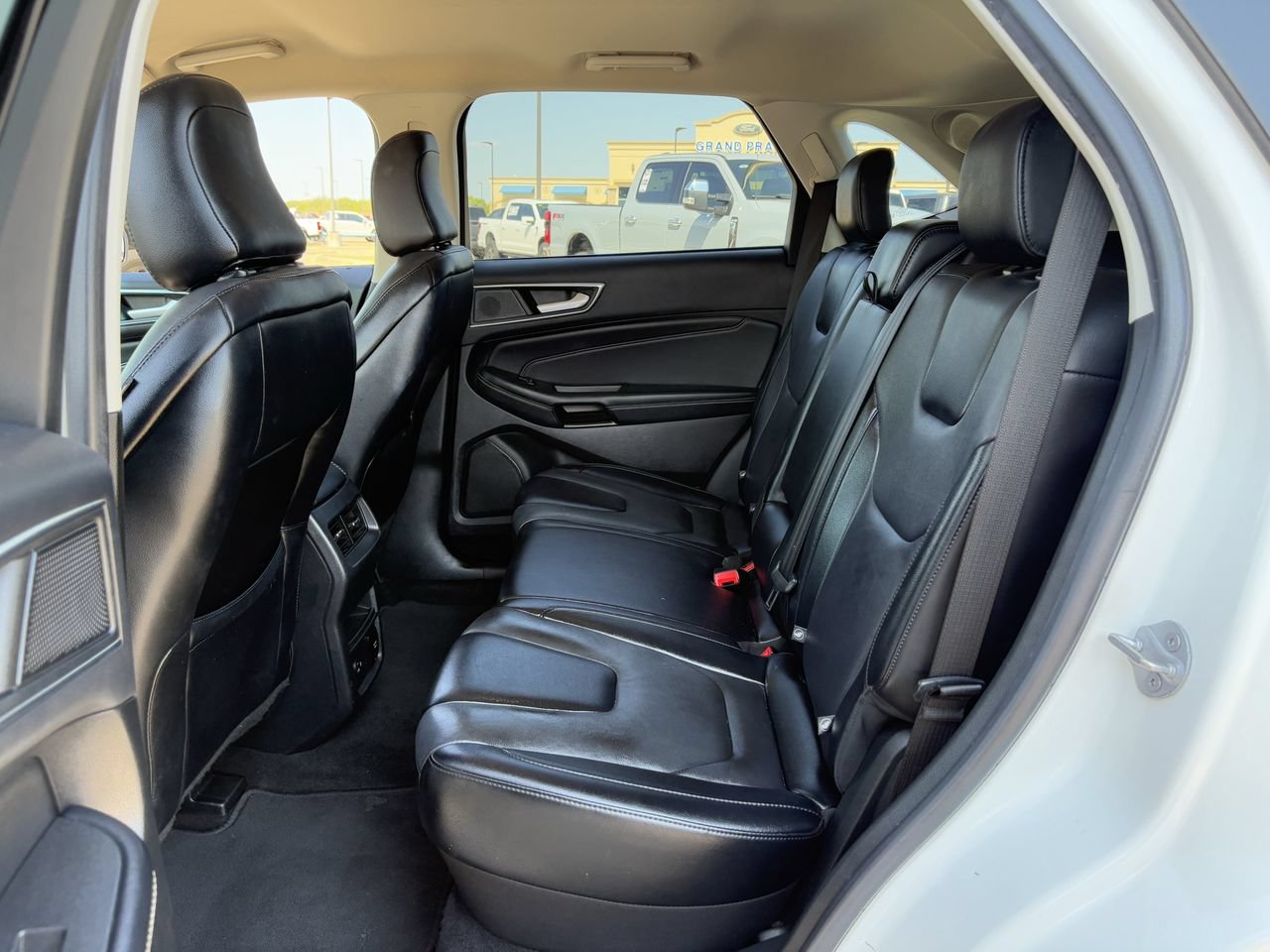 Used 2022 Ford Edge Titanium AWD/4WD image 27