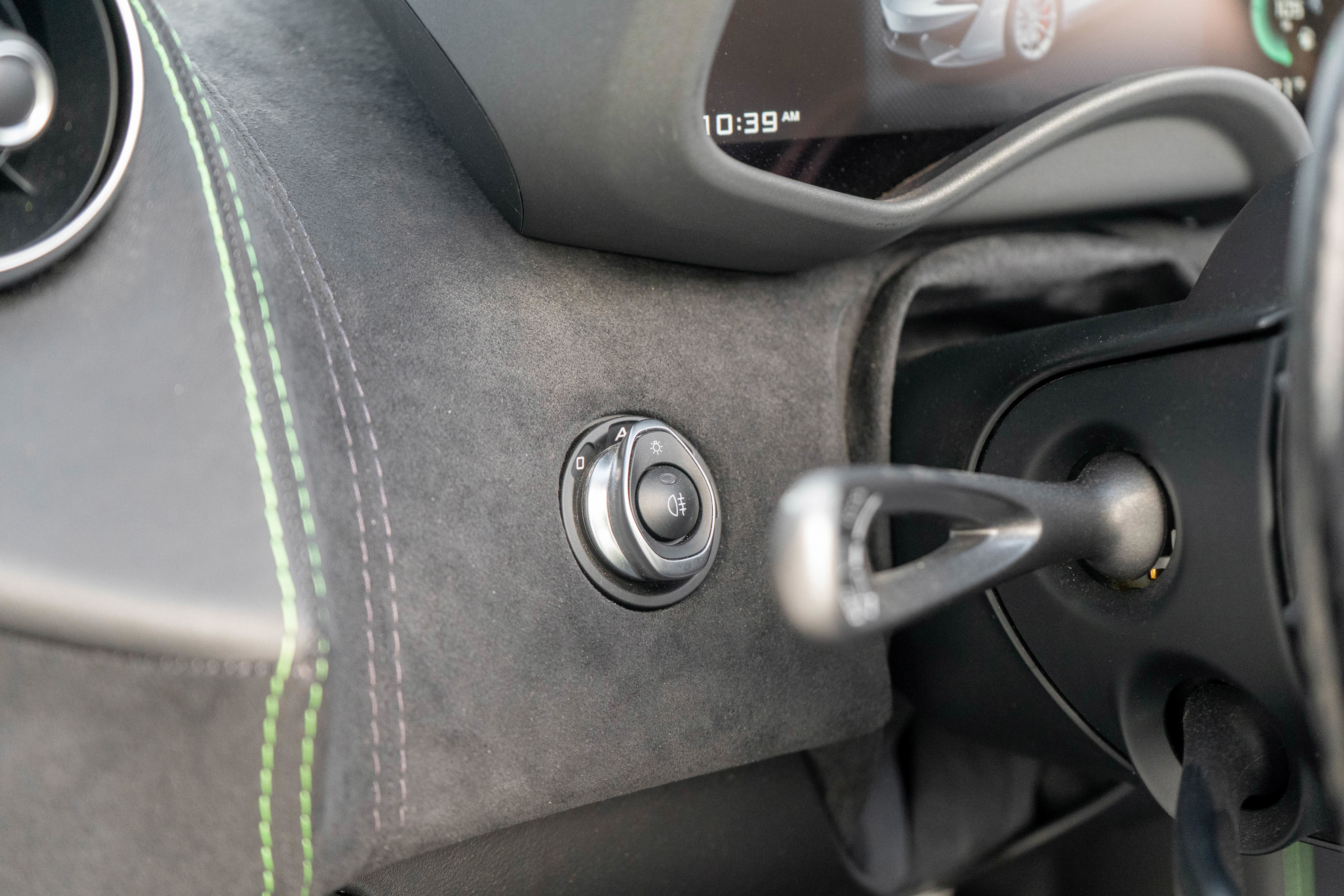 Used 2018 McLaren 570S Spider RWD image 16