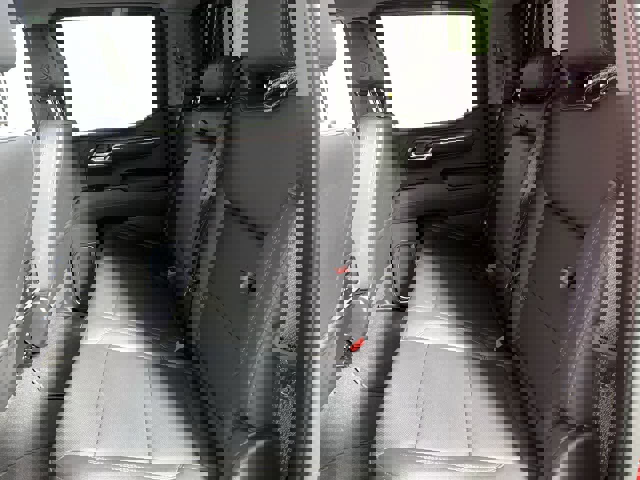 Used 2024 GMC Sierra 1500 SLT w/ SLT Premium Plus Package image 28