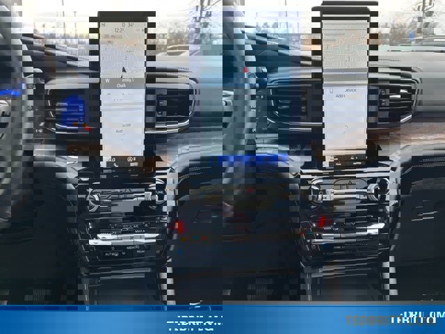 Certified 2022 Ford Explorer Platinum w/ Equipment Group 601A image 33