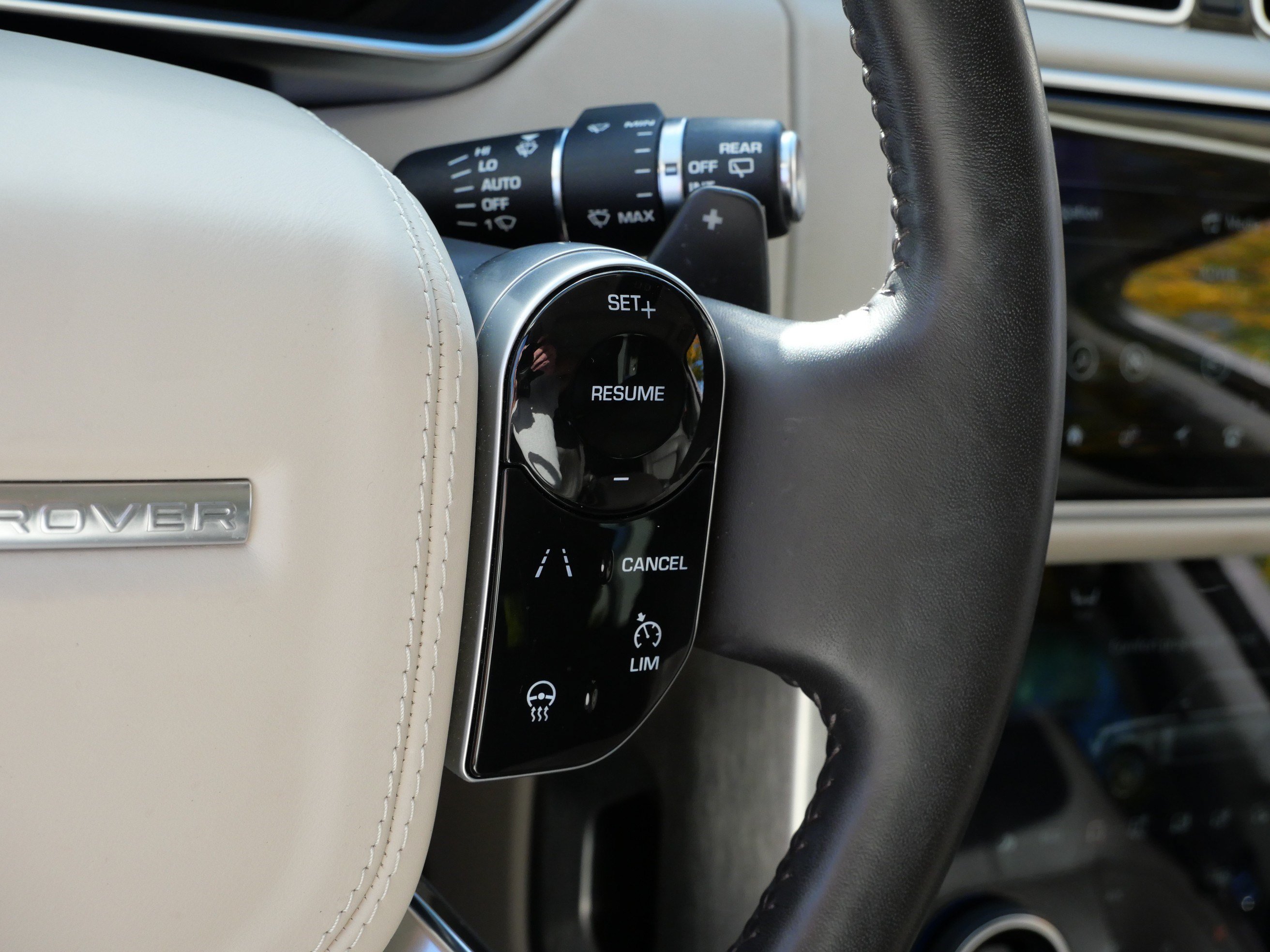 Used 2019 Land Rover Range Rover HSE AWD/4WD image 26