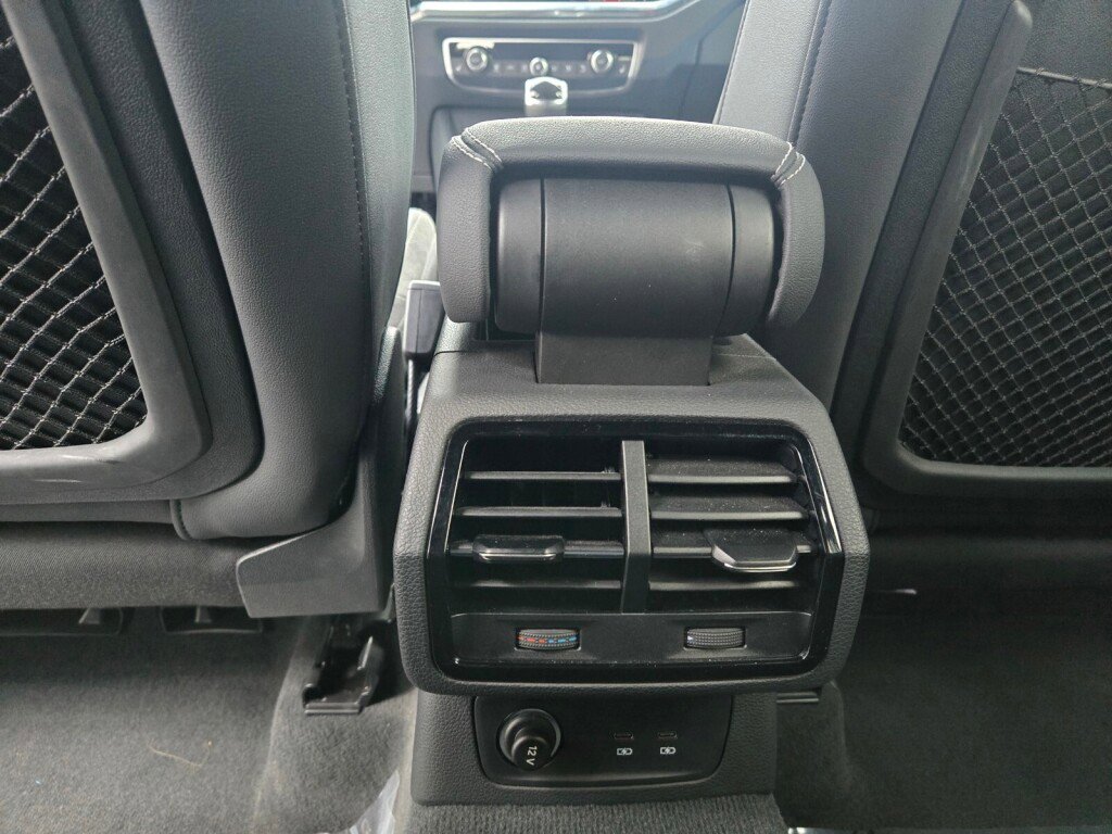 Used 2021 Audi Q3 2.0T Premium Plus w/ Premium Plus Package image 16