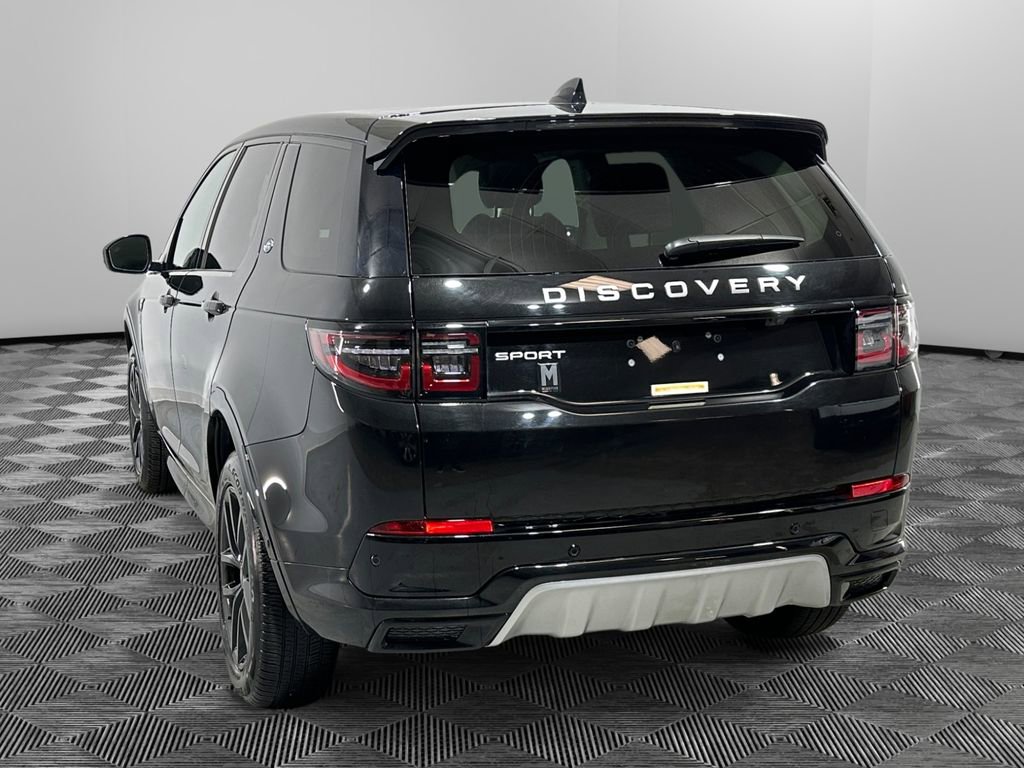 Used 2025 Land Rover Discovery Sport S image 3