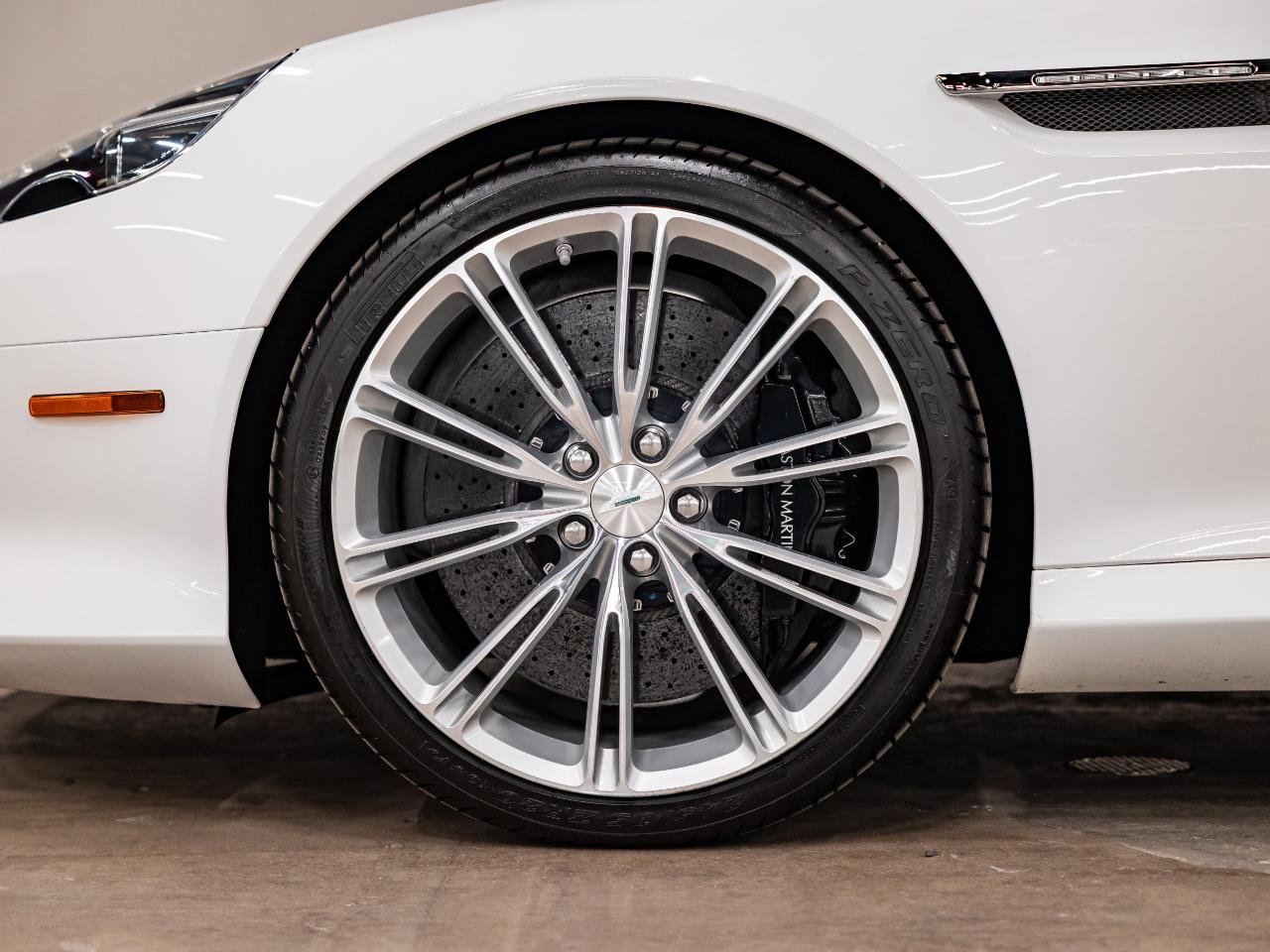 Used 2012 Aston Martin Virage Coupe image 23