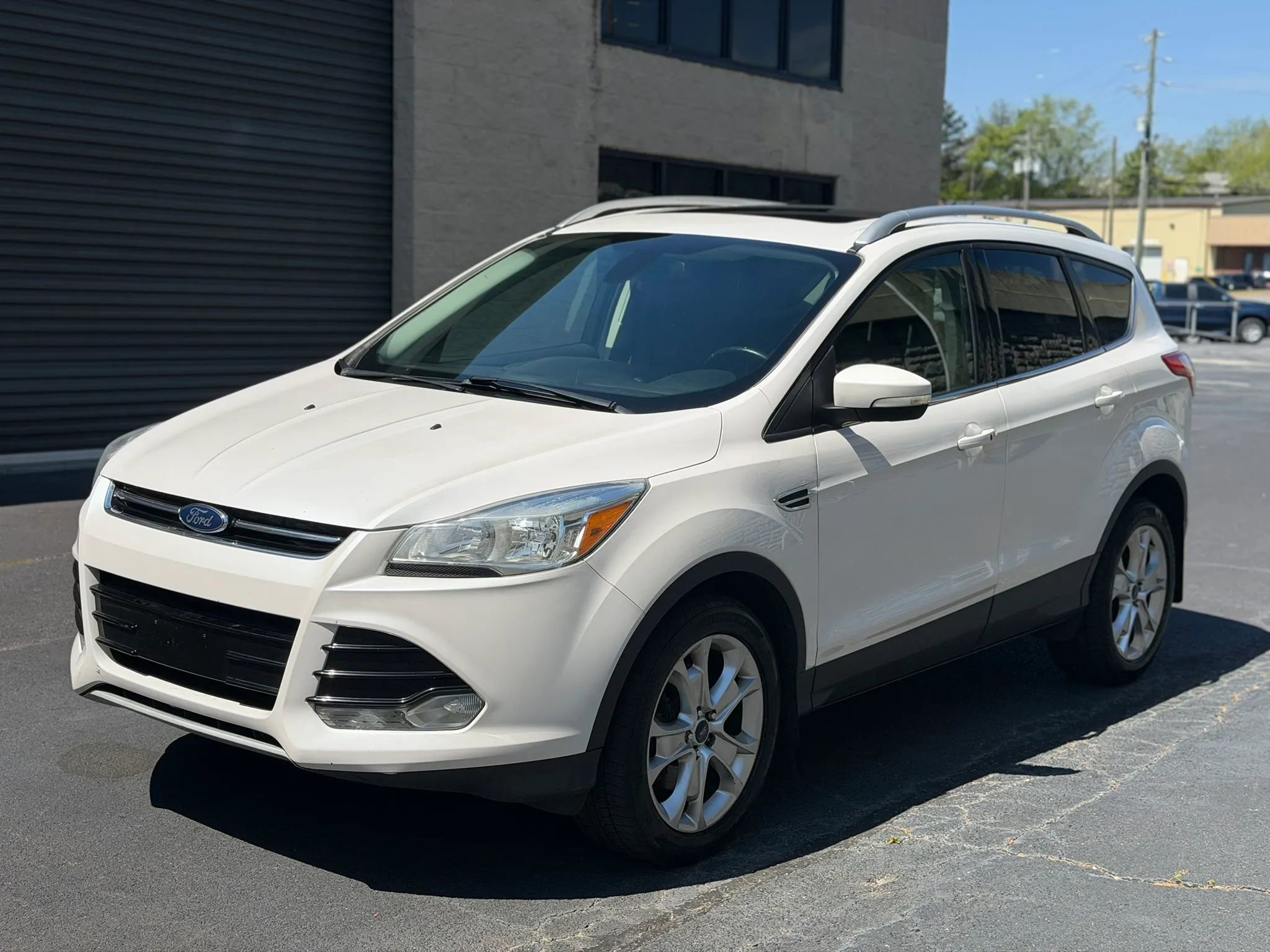 Used 2016 Ford Escape Titanium AWD/4WD image 2