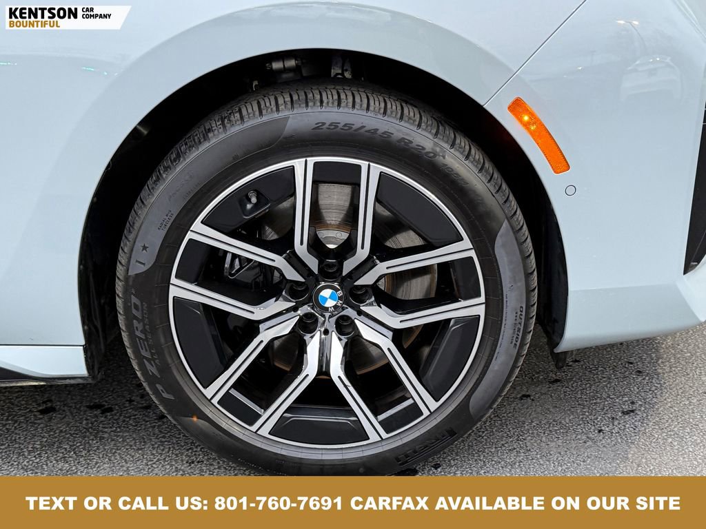 Used 2025 BMW 740i xDrive 740i xDrive image 12