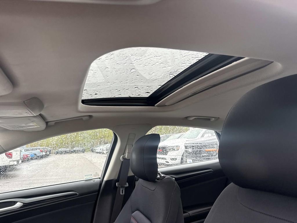 Used 2013 Ford Fusion SE FWD image 22