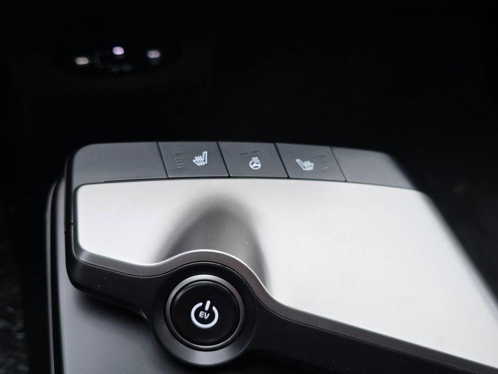 New 2025 Kia EV6 Light w/ Light LR Technology Package image 8