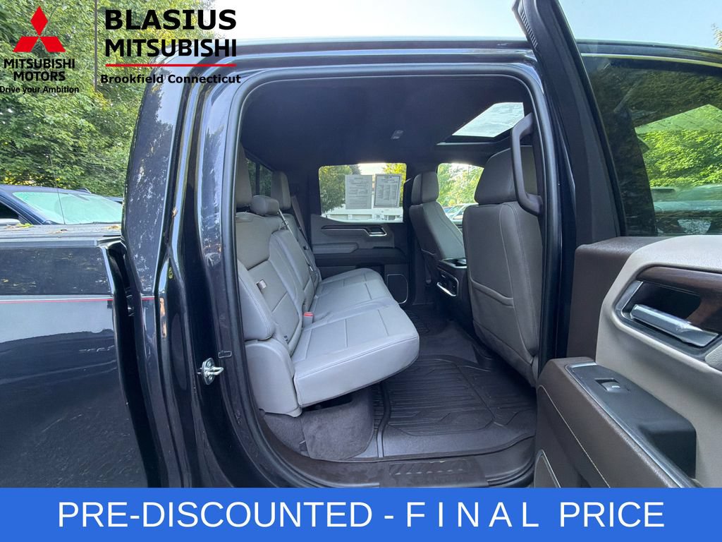 Used 2023 GMC Sierra 1500 SLT w/ SLT Premium Package AWD/4WD image 42