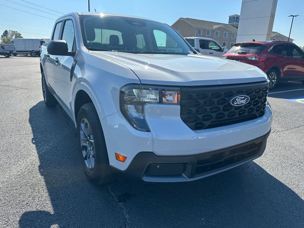 New 2025 Ford Maverick XLT image 2