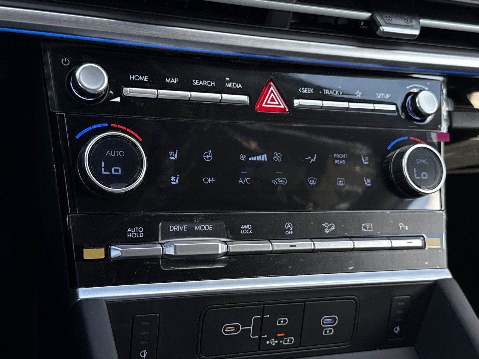New 2026 Hyundai Santa Fe Limited AWD/4WD image 21