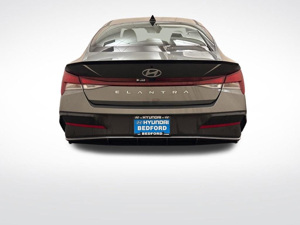 Certified 2026 Hyundai Elantra Sport FWD image 6
