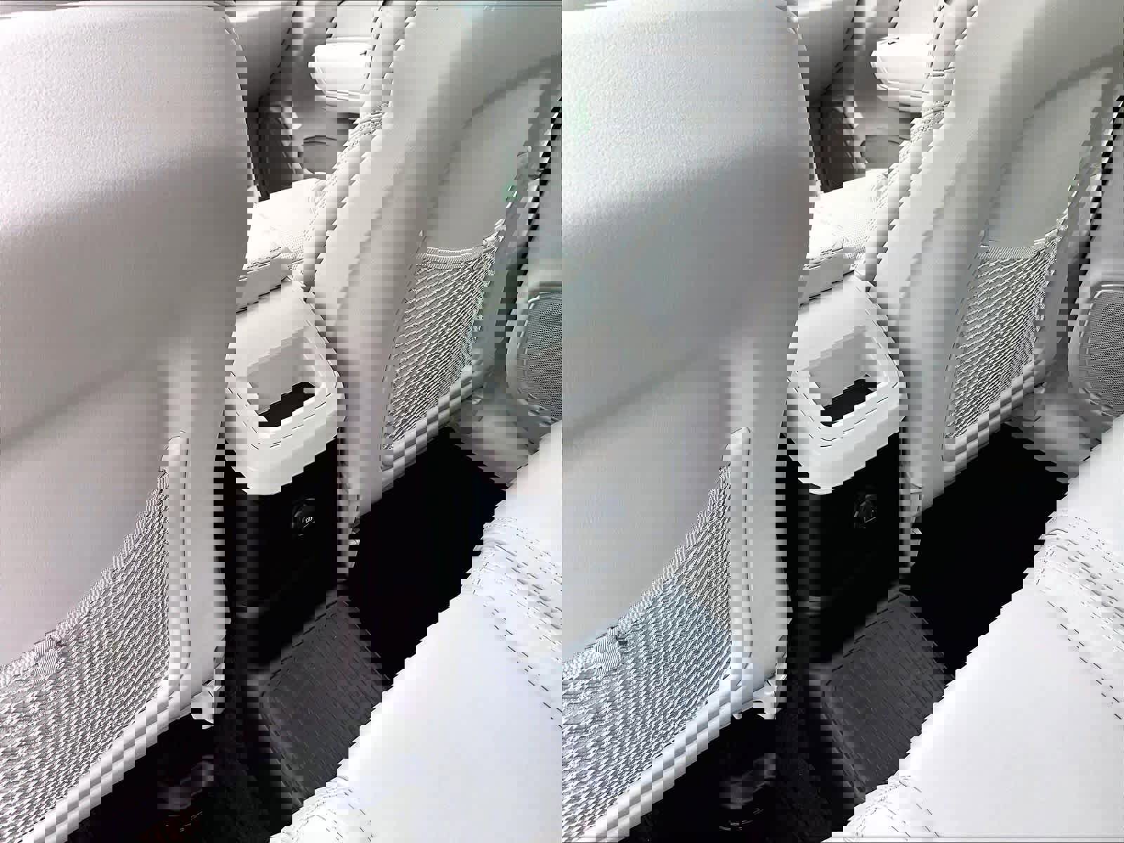 Used 2021 Volvo XC60 T8 Inscription w/ Advanced Package image 36