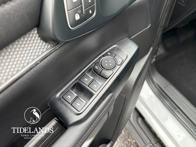 New 2026 Ford Ranger Lariat w/ Black Appearance Package image 13