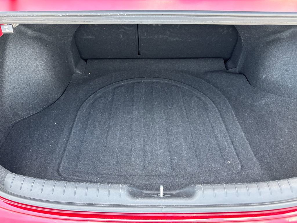 Used 2025 Hyundai Elantra SEL FWD image 43