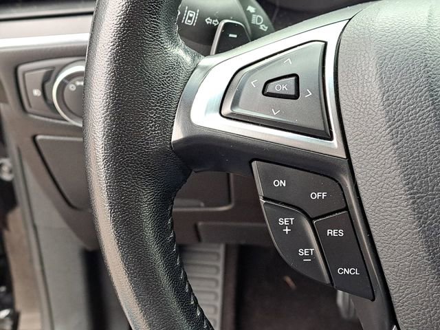 Used 2019 Ford Edge Titanium image 12