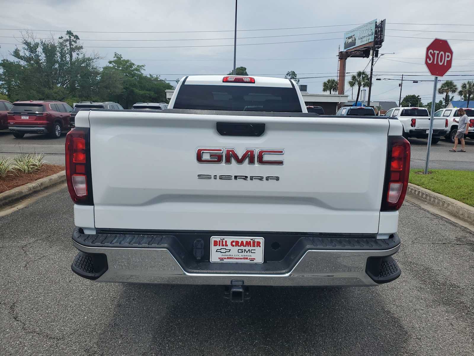 Used 2022 GMC Sierra 1500 Pro w/ Pro Value Package AWD/4WD image 4