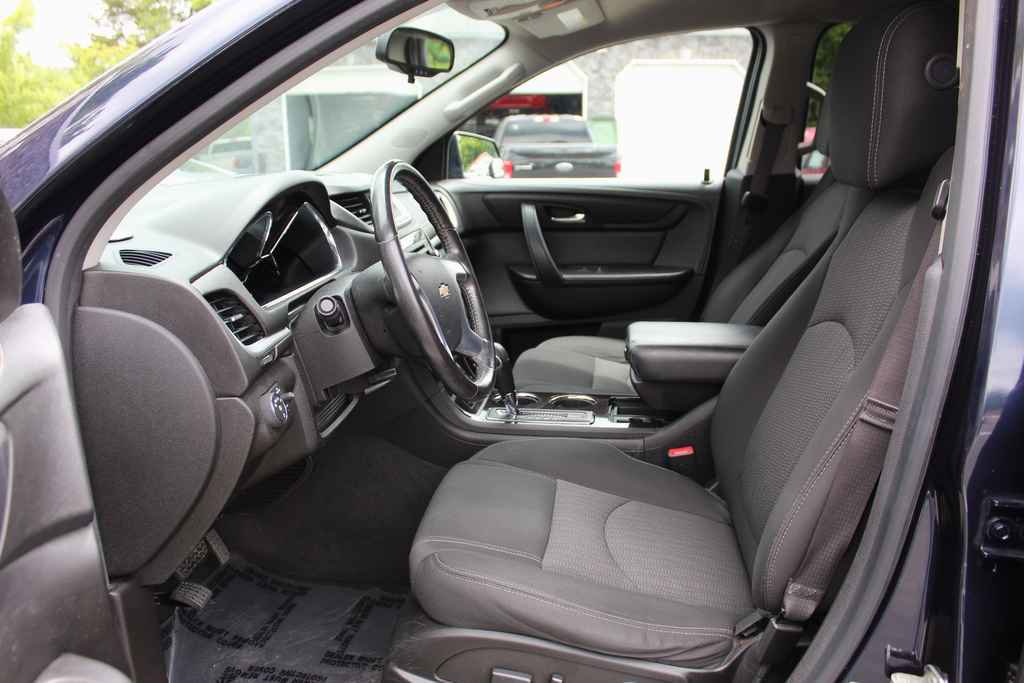 Used 2015 Chevrolet Traverse LT w/ Style and Technology Package AWD/4WD image 25