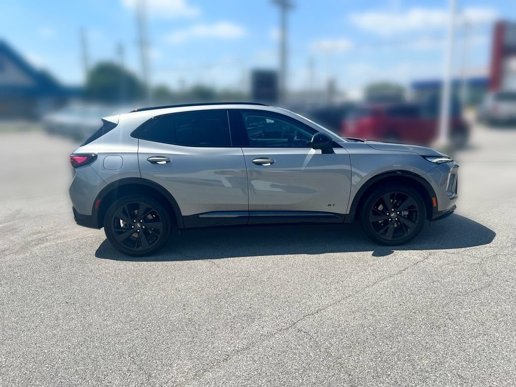Used 2025 Buick Envision Sport Touring AWD/4WD image 9