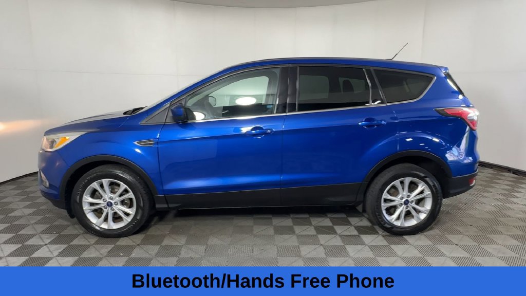 Used 2017 Ford Escape SE w/ SE Cold Weather Package FWD image 7