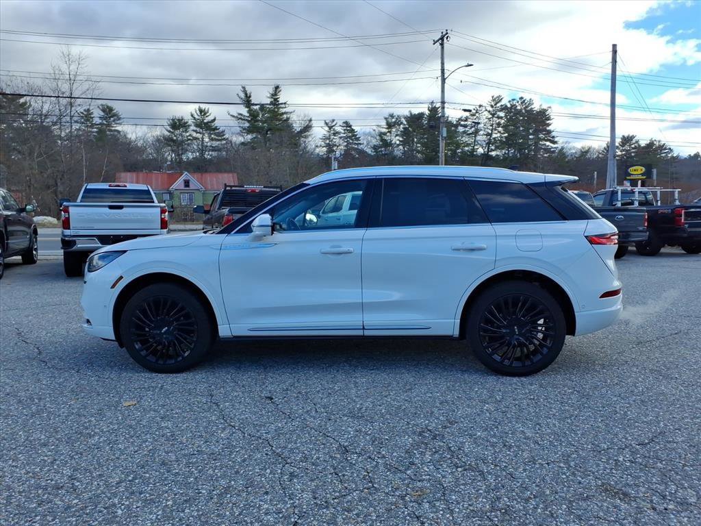 Used 2022 Lincoln Corsair Reserve w/ Equipment Group 201A image 8