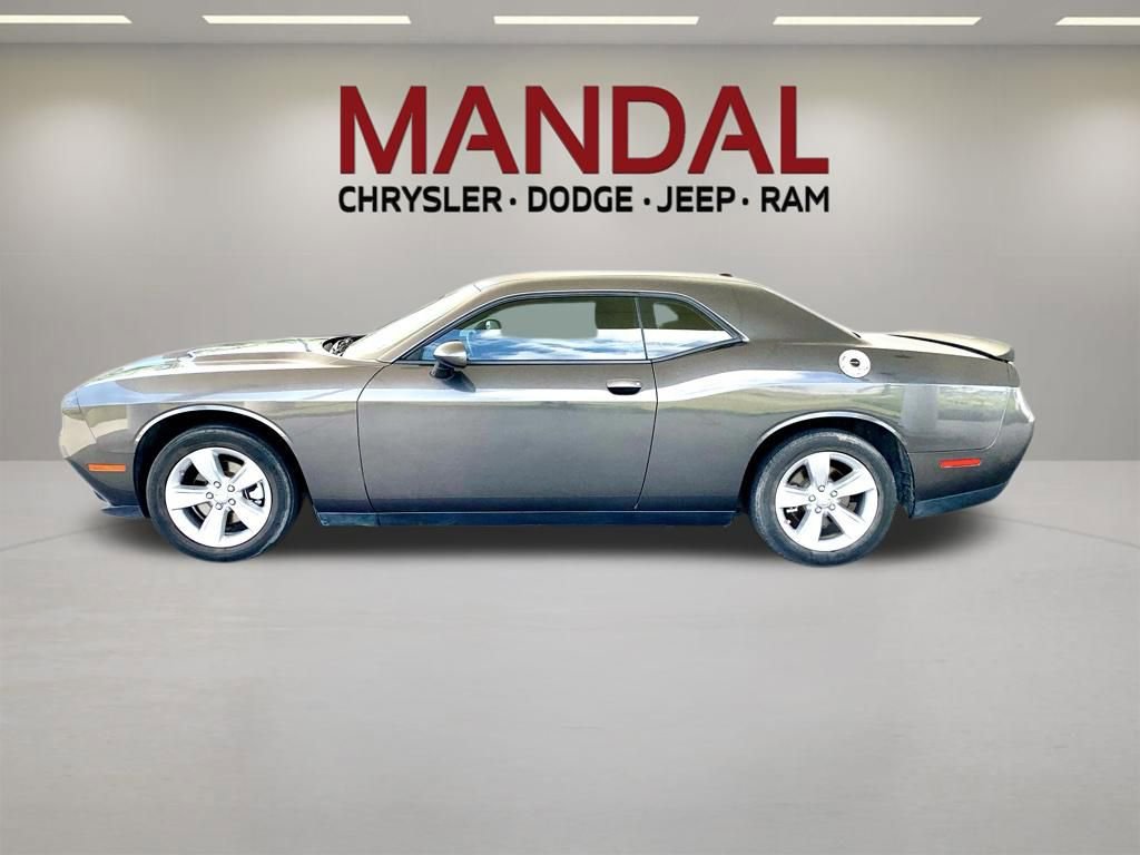 Used 2023 Dodge Challenger SXT RWD image 8