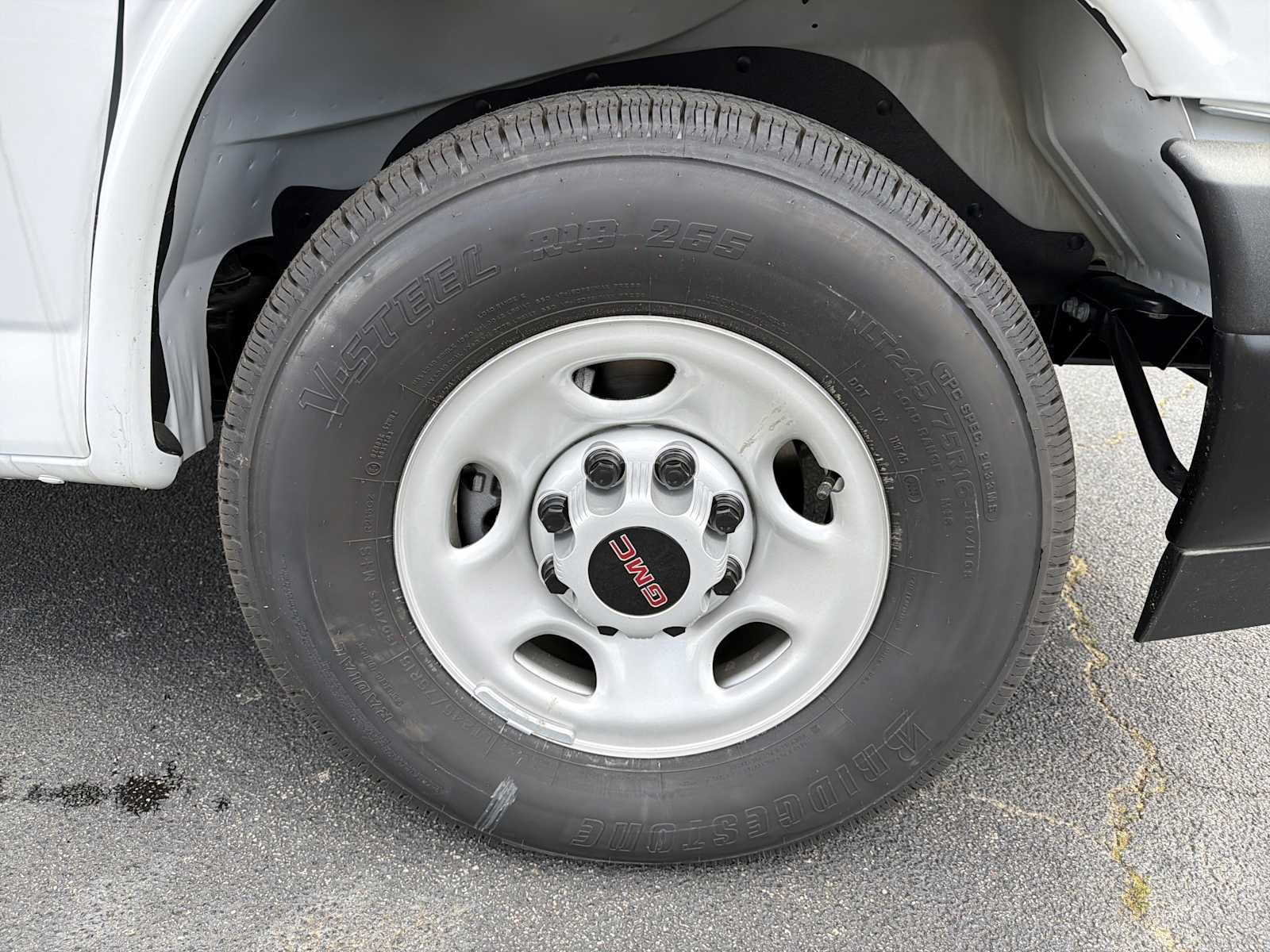 New 2025 GMC Savana 2500 w/ Driver Convenience Package image 10