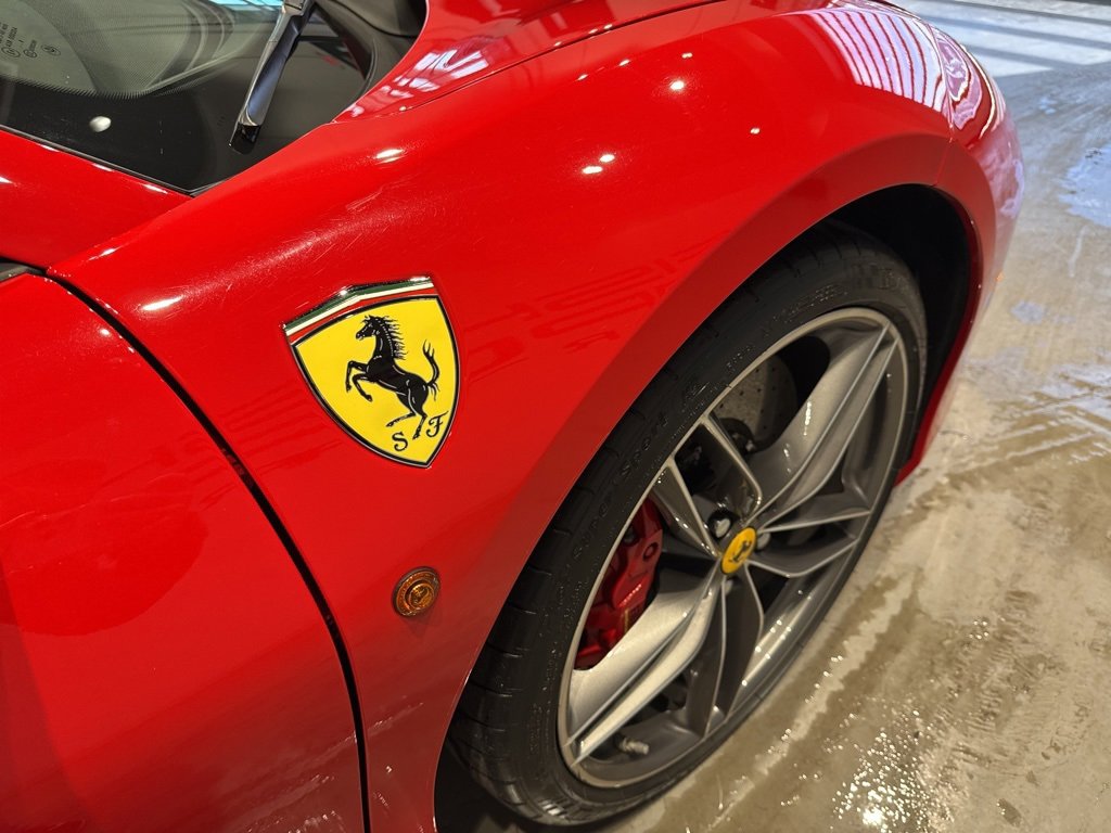Used 2018 Ferrari 488 Spider image 49