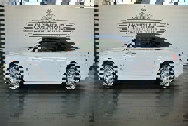 Used 2019 Rolls-Royce Dawn image 7