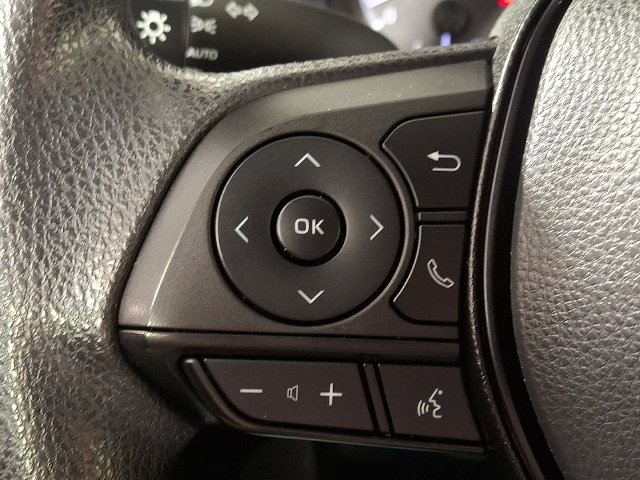 Used 2022 Toyota Corolla LE w/ Carpet Mat Package (TMS) FWD image 20