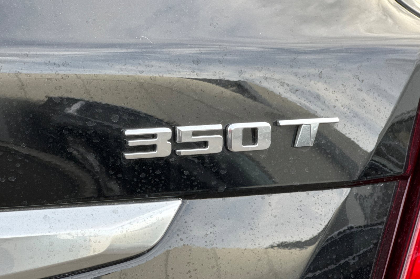 Used 2025 Cadillac XT5 Premium Luxury w/ LPO, Red Accent Package image 47