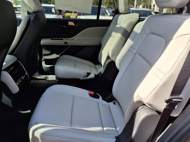New 2026 Lincoln Aviator 2WD image 10