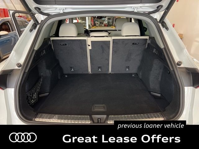 Used 2025 Audi Q5 Premium w/ Convenience Package AWD/4WD image 17