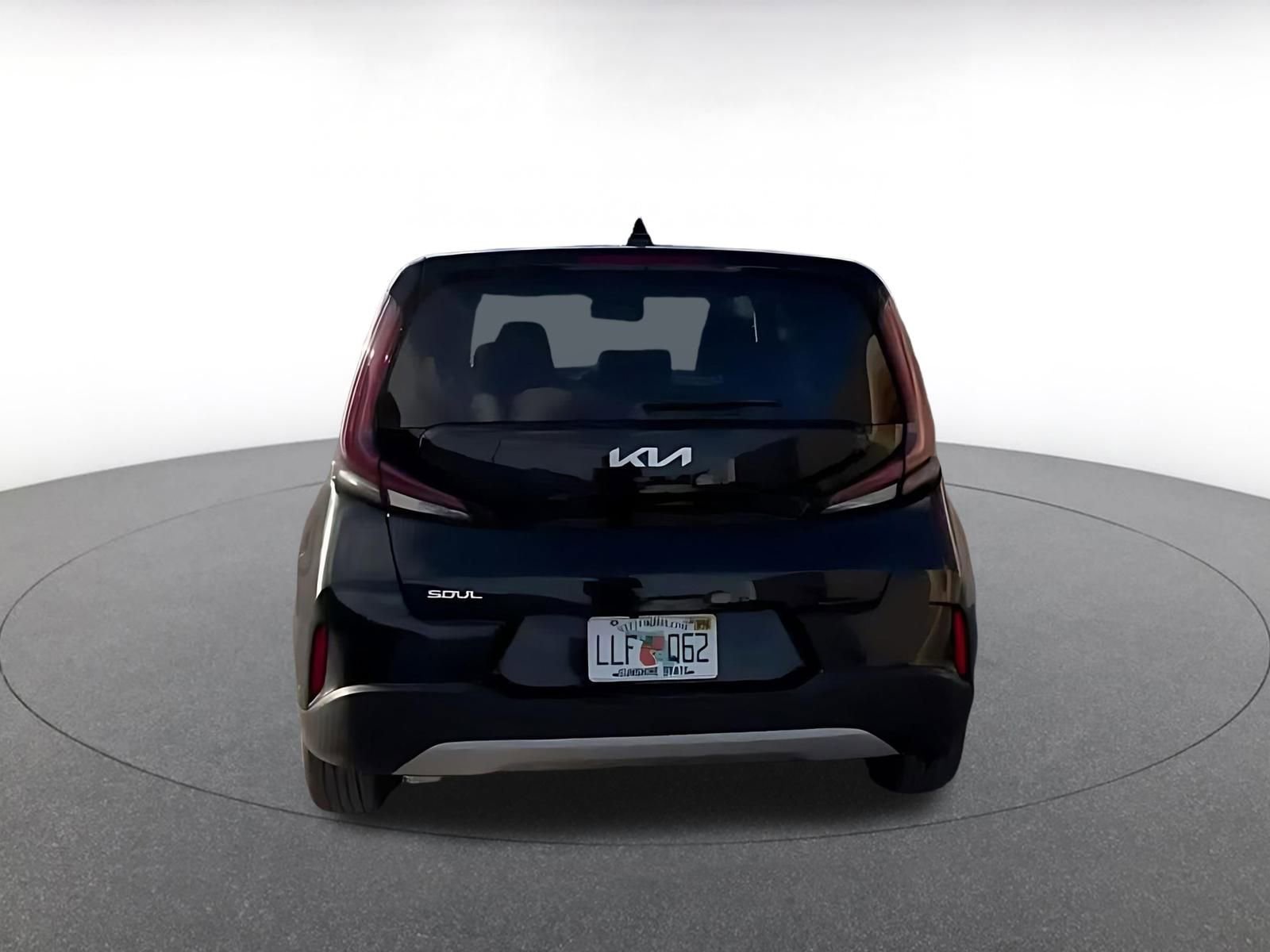 Used 2025 Kia Soul LX w/ LX Technology Package image 9