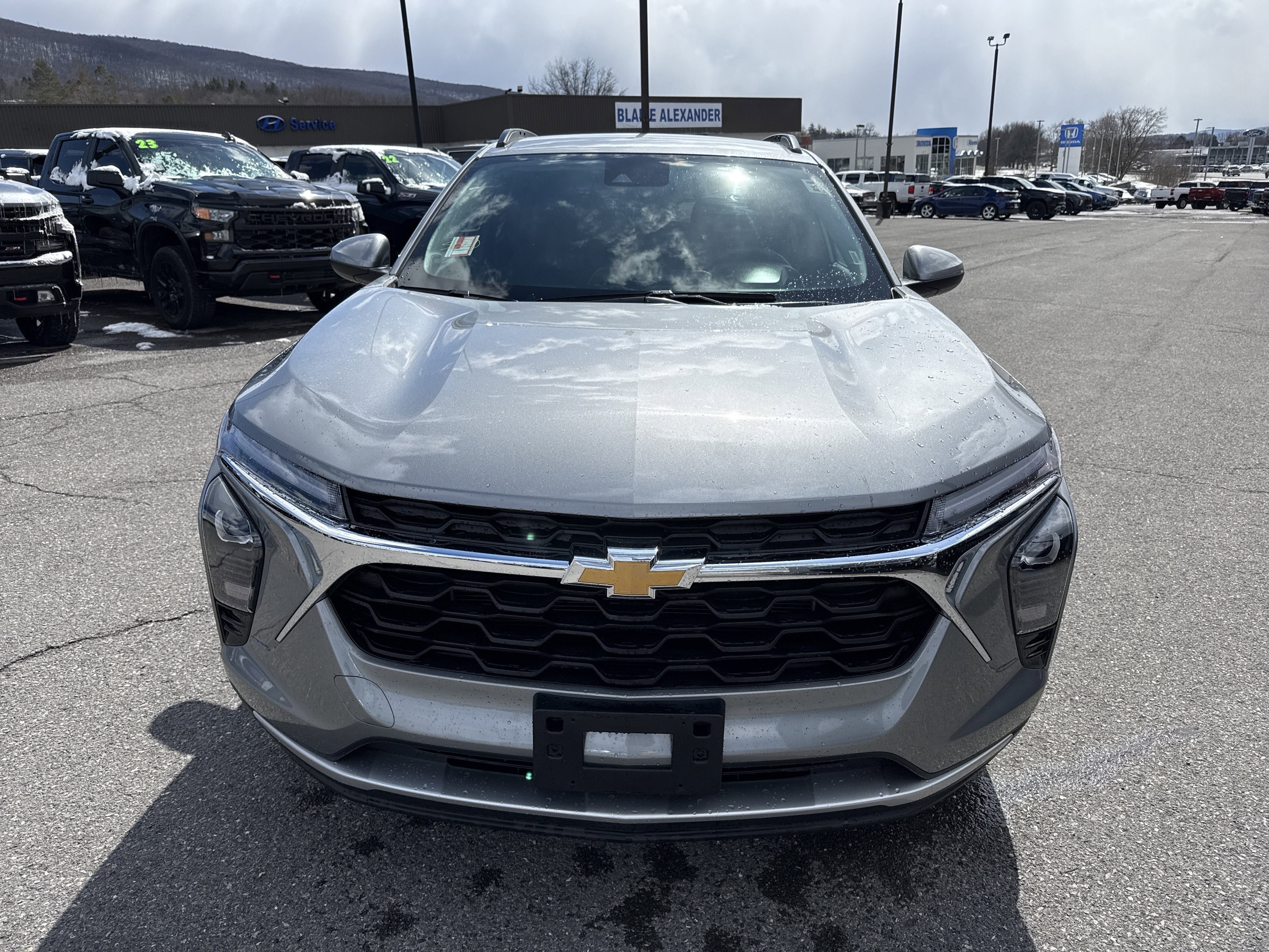 Used 2024 Chevrolet Trax RS w/ Driver Confidence Package image 7