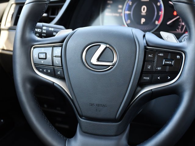 Certified 2025 Lexus ES 350 w/ Premium Package image 22
