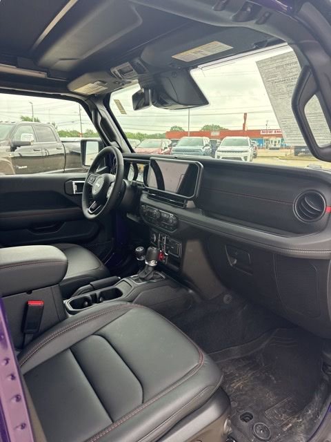 Used 2026 Jeep Wrangler Unlimited Rubicon AWD/4WD image 10