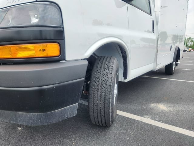 New 2024 Chevrolet Express 3500 w/ Power Convenience Package RWD image 31