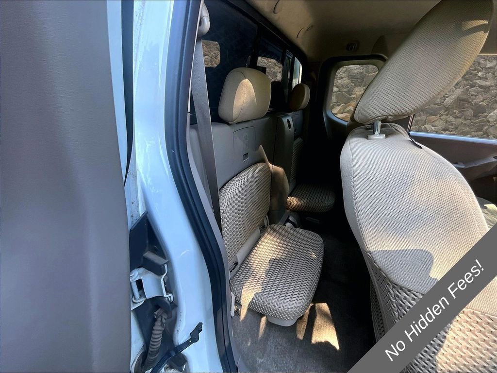 Used 2016 Nissan Frontier SV AWD/4WD image 21