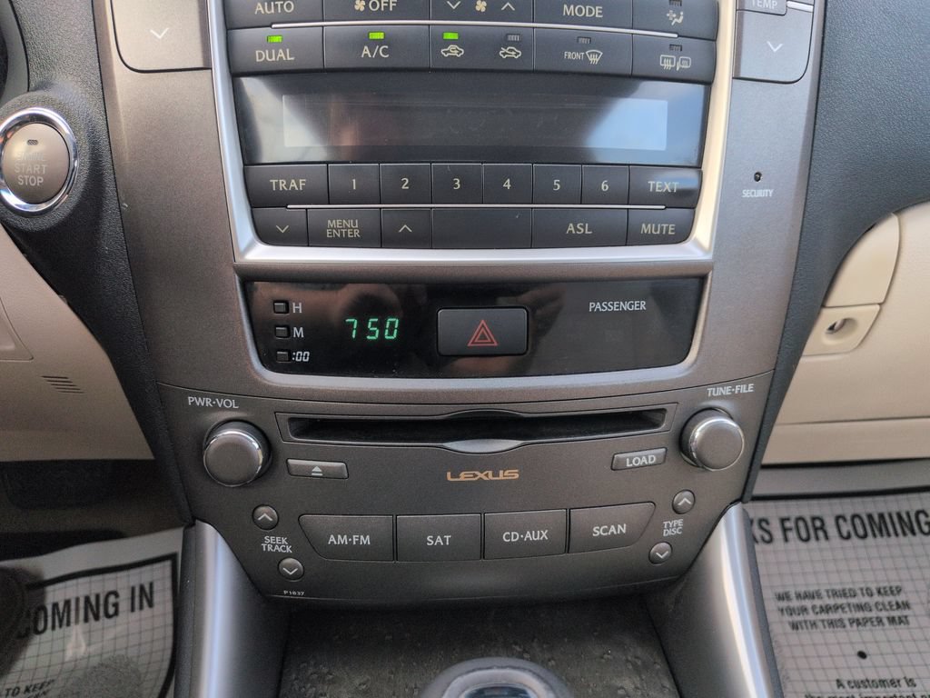 Used 2010 Lexus IS 250C RWD image 18