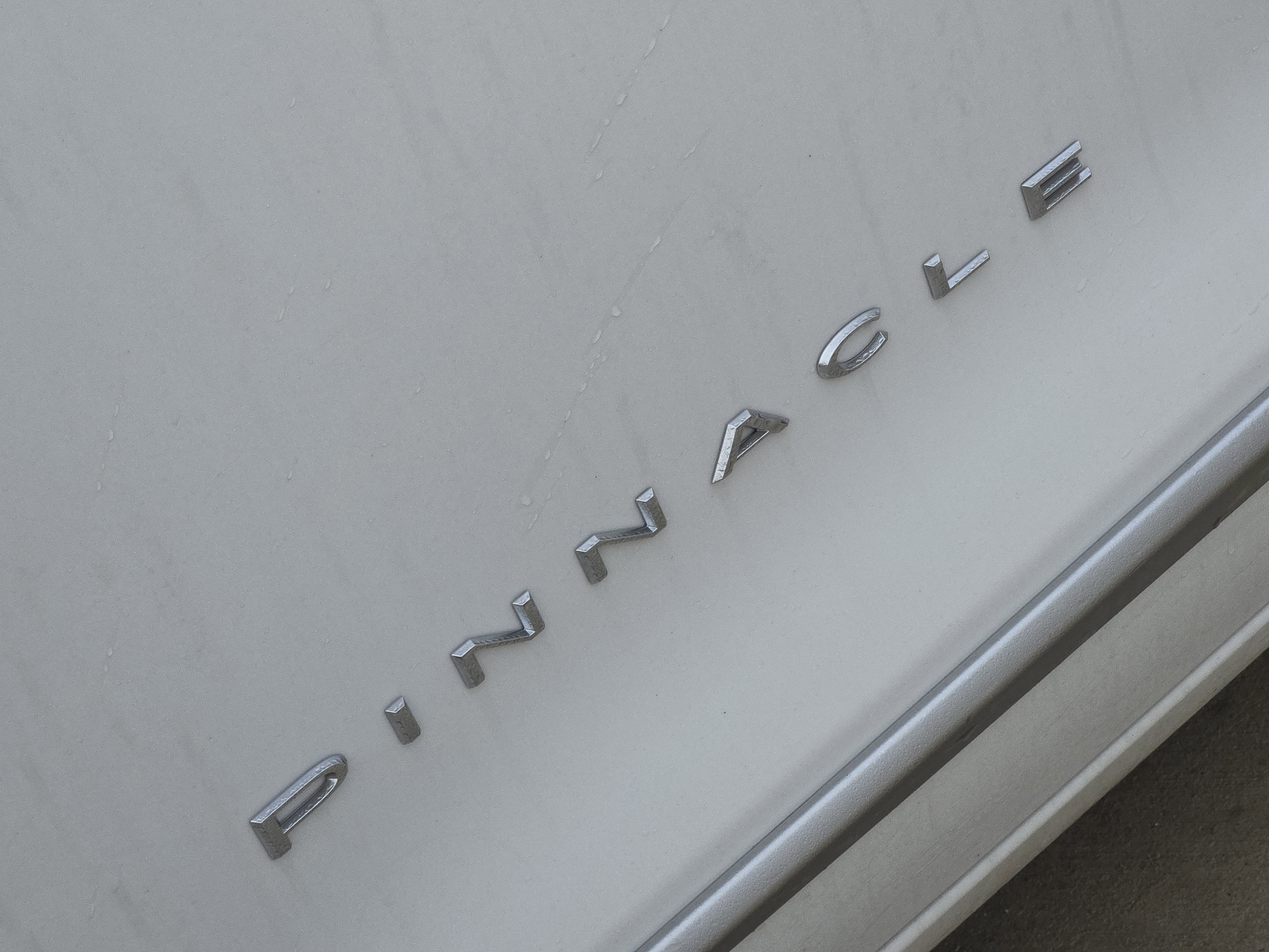 New 2026 Chrysler Pacifica Pinnacle image 8