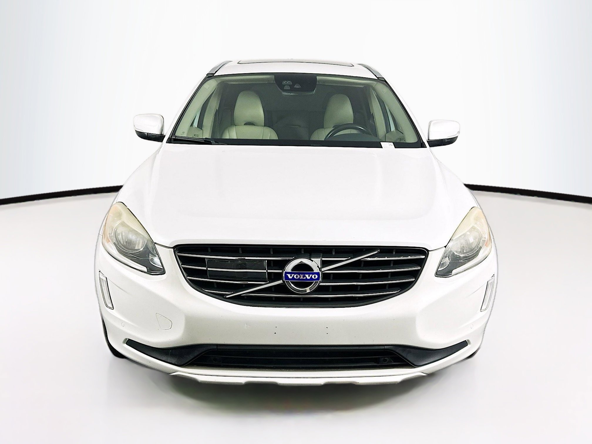 Used 2016 Volvo XC60 T5 Premier image 2